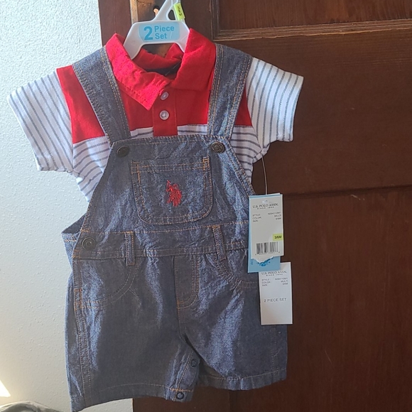 Polo - Picture 2 of 2